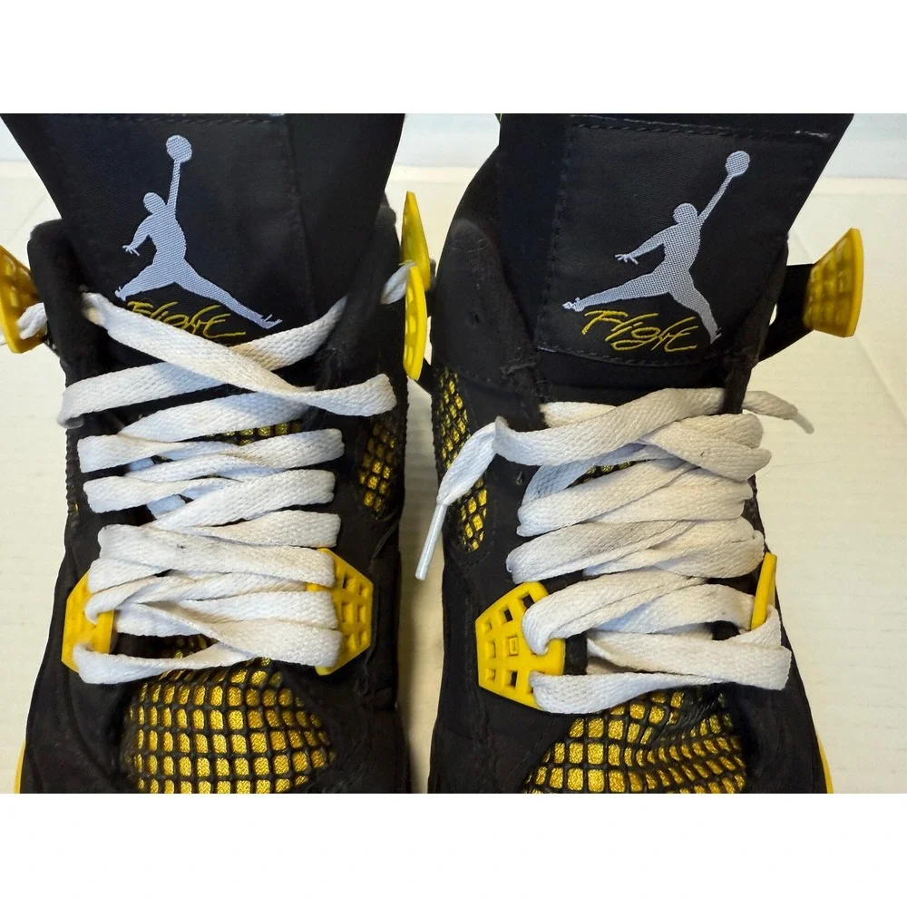 AIR JORDAN Yellow‎ Thunder - Men's Size 8